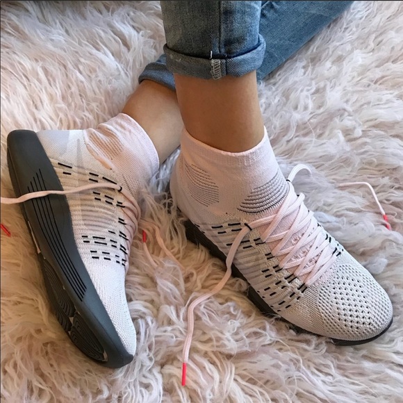 NWTNike lunarepic Flyknit pearl pink! - Picture 2 of 8